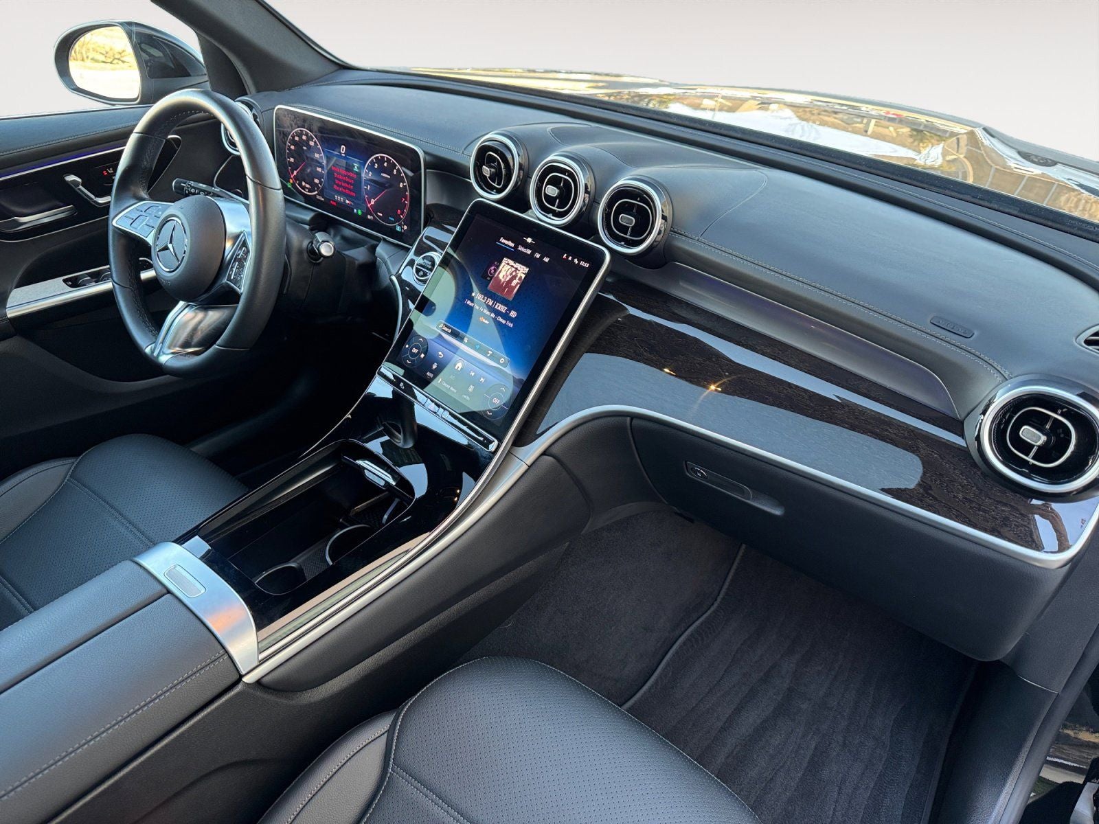 2025 Mercedes-Benz GLC GLC 300 4MATIC®