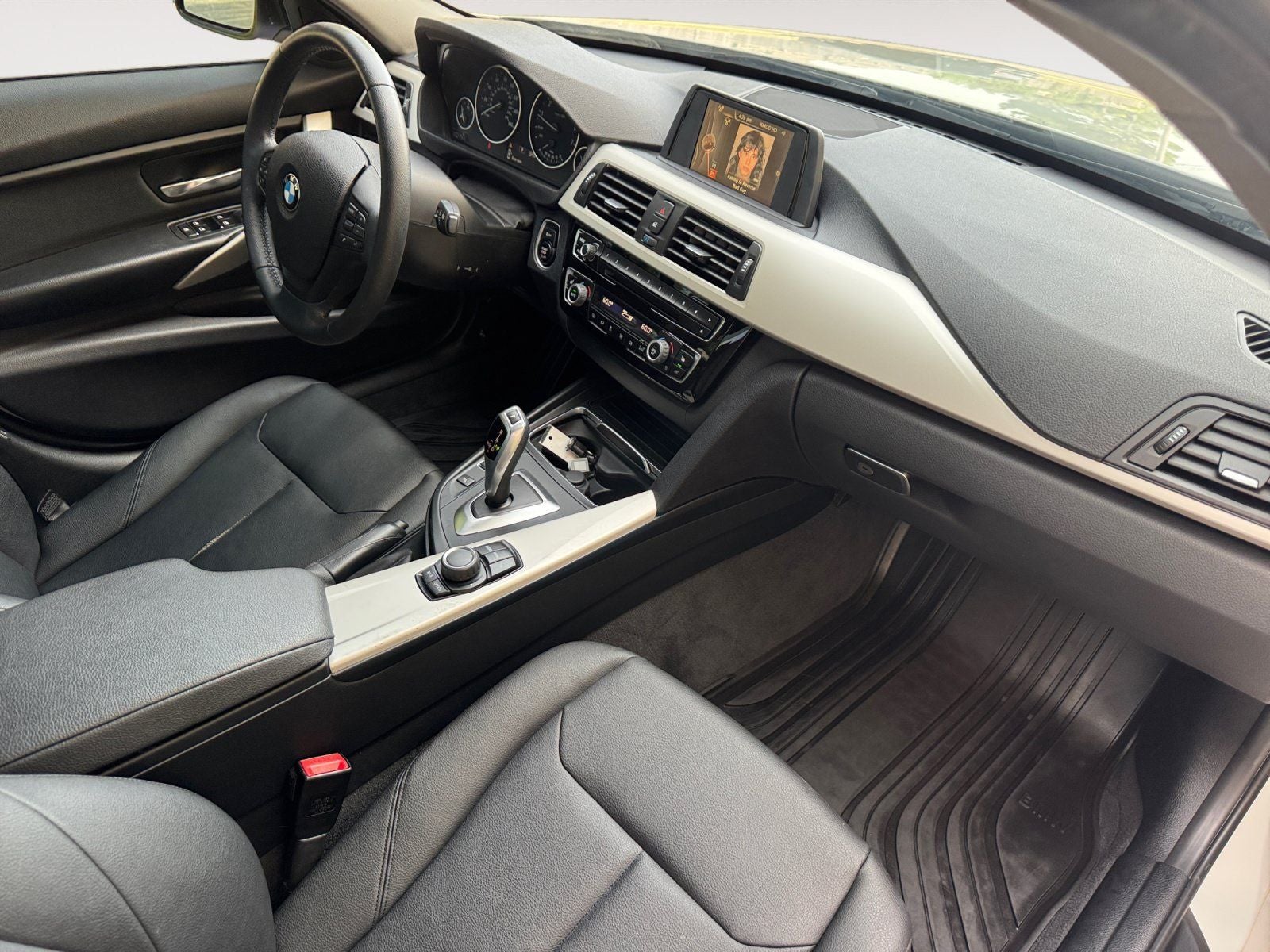 2016 BMW 3 Series 320i xDrive