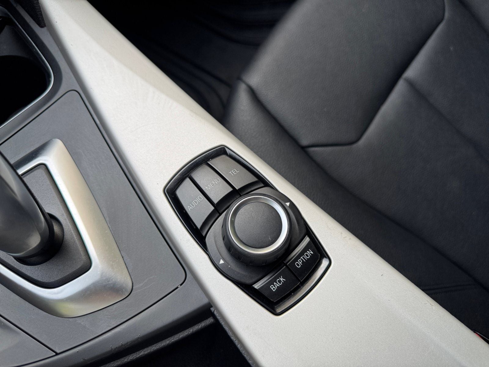 2016 BMW 3 Series 320i xDrive