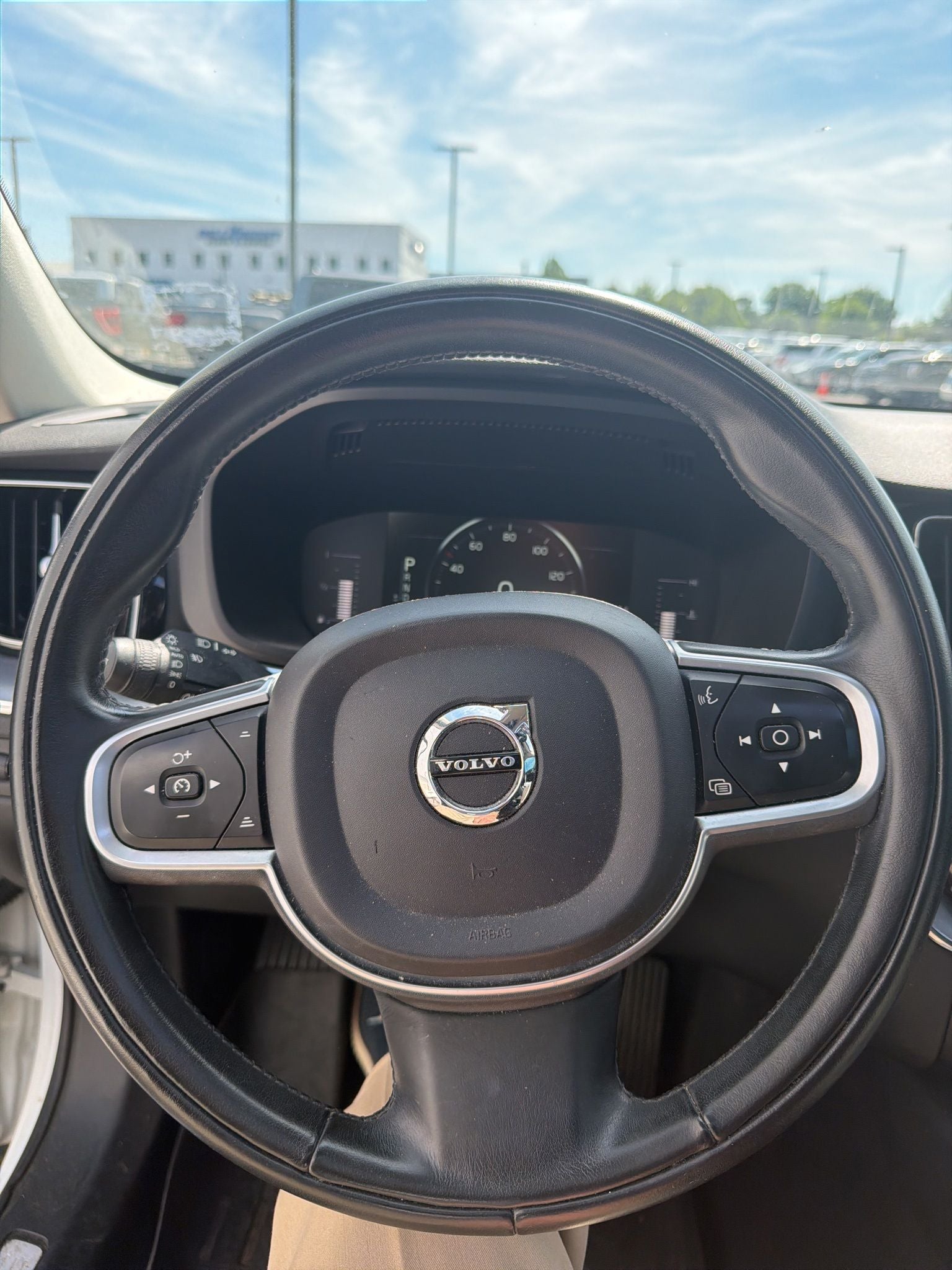 2019 Volvo XC60 T6 Momentum
