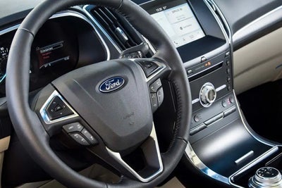 2019 Ford Edge design